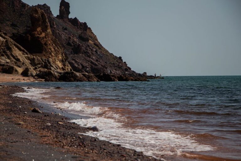 Strait of Hormuz News: The Role of AI in Navigating Geopolitical Tensions