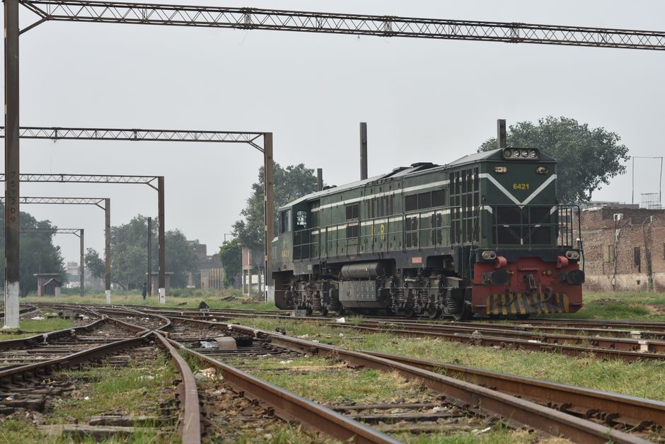 You are currently viewing How AI is Revolutionizing the Railway Industry Today
